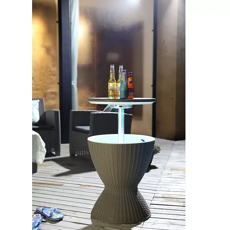 Masa de bar cu frapiera pentru servire, depozitare si racire bauturi, imitatie ratan si iluminare LED cu baterii - Studiocasa.ro