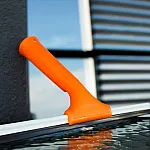 Racleta geamuri pentru baie, 30cm, ideala pentru indepartarea apei de pe suprafetele plate, Studio Casa, Portocaliu - Studiocasa.ro