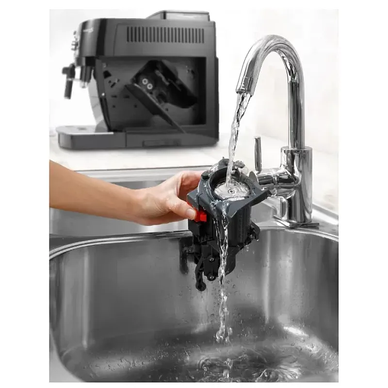 Espressor automat DeLonghi Magnifica S ECAM 22.112.B, sistem manual de spumare, rasnita cu 13 setari, 1450 W, 15 bari, 1.8 l, Negru - Studiocasa.ro