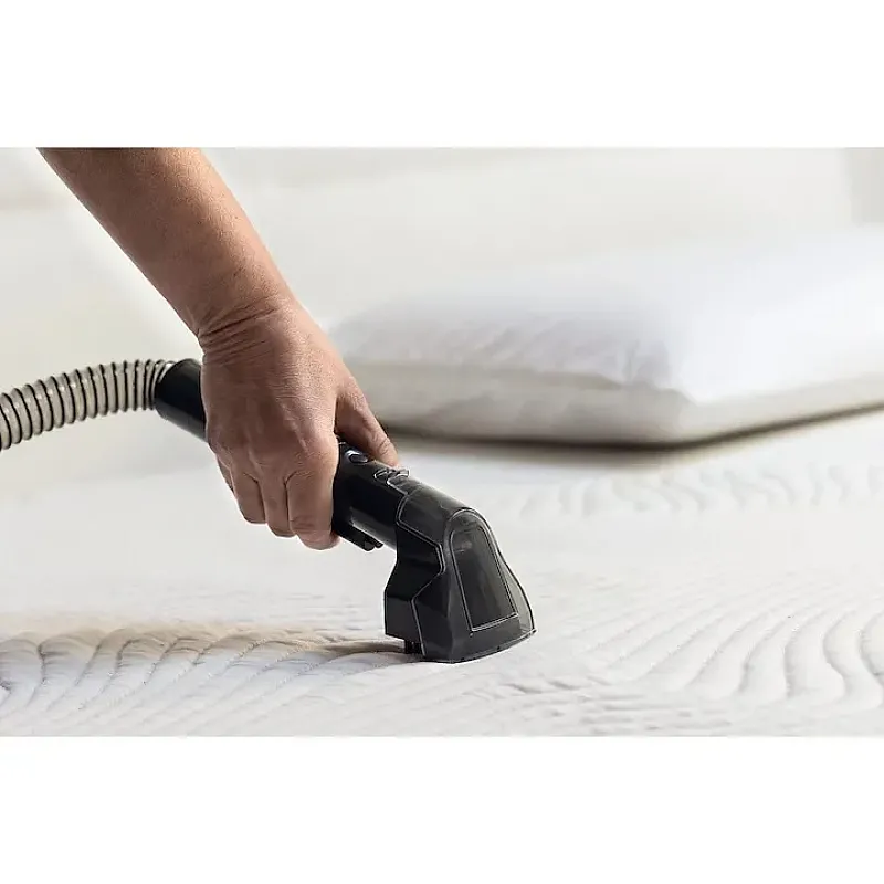 Aspirator Portabil Ariete Spot Cleaner Heat Pro 750W pentru Pete Tapiterie, Mochete si Canapele, Negru - Studiocasa.ro