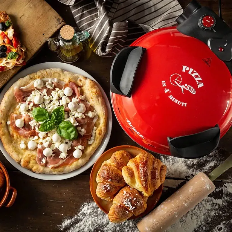 Cuptor electric pentru pizza Ariete "Pizza in 4 minute" 0909/10, 1200W, 32 cm, Pana la 400°C, 5 trepte, Placa de piatra, Acoperire antiaderenta, Rosu - Studiocasa.ro