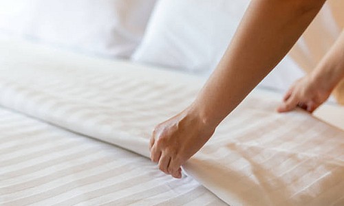 Lenjerii de pat pentru anotimpuri diferite. Cum să alegi cea mai bună lenjerie de pat pentru dormitorul tău