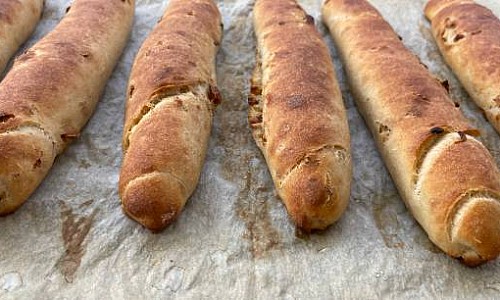 De ce este bine să mănânci pâine? Avantaje mașini de pâine