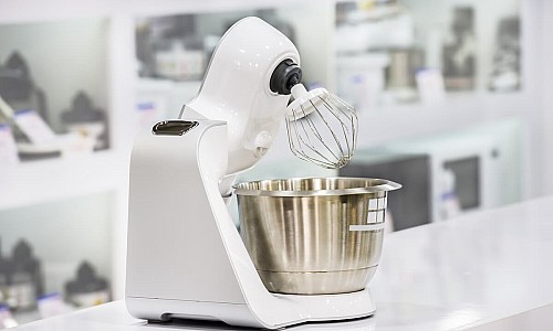 ROBOTUL DE BUCĂTĂRIE: un accesoriu care nu trebuie să lipsească din bucătărie!