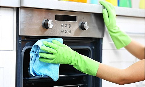 Curățare aragaz: cum sa scapi de murdaria de pe orice componenta a aragazului