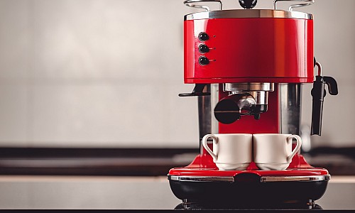 CEL MAI BUN ESPRESSOR - Sfaturile Studio Casa pentru prepararea unei cafele perfecte