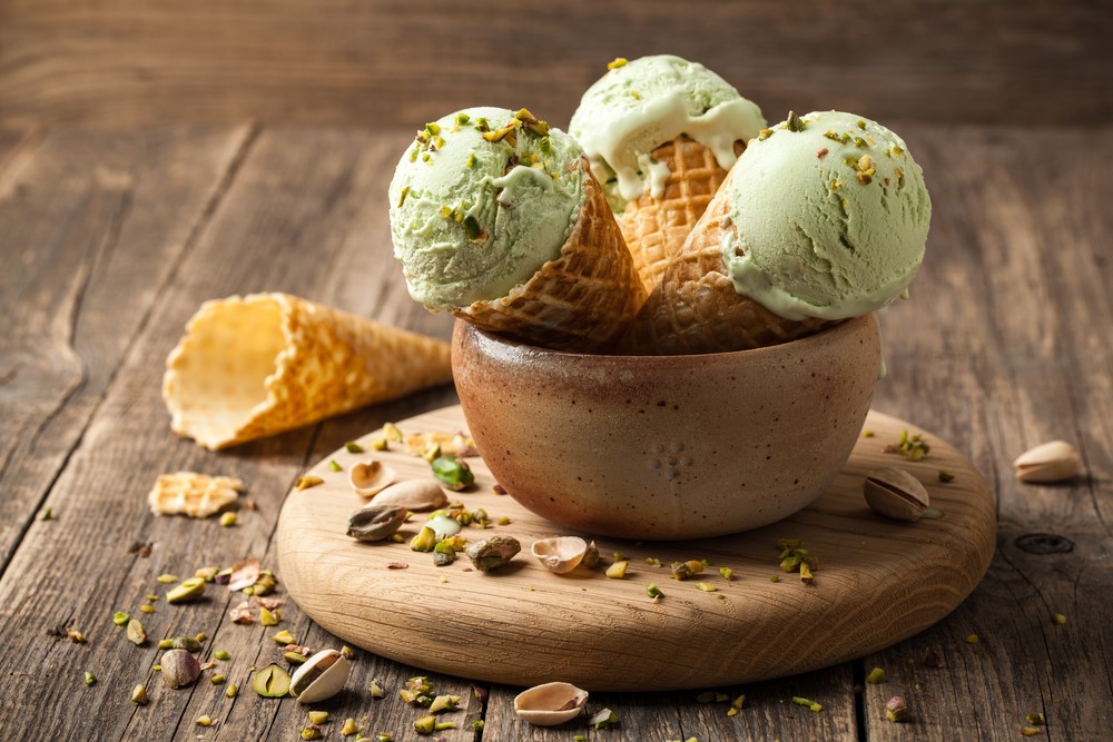 înghețată comună înghețată caldă)